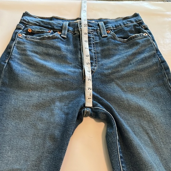 Levi’s Wedgie Straight High Rise Size 28 - Picture 6 of 16